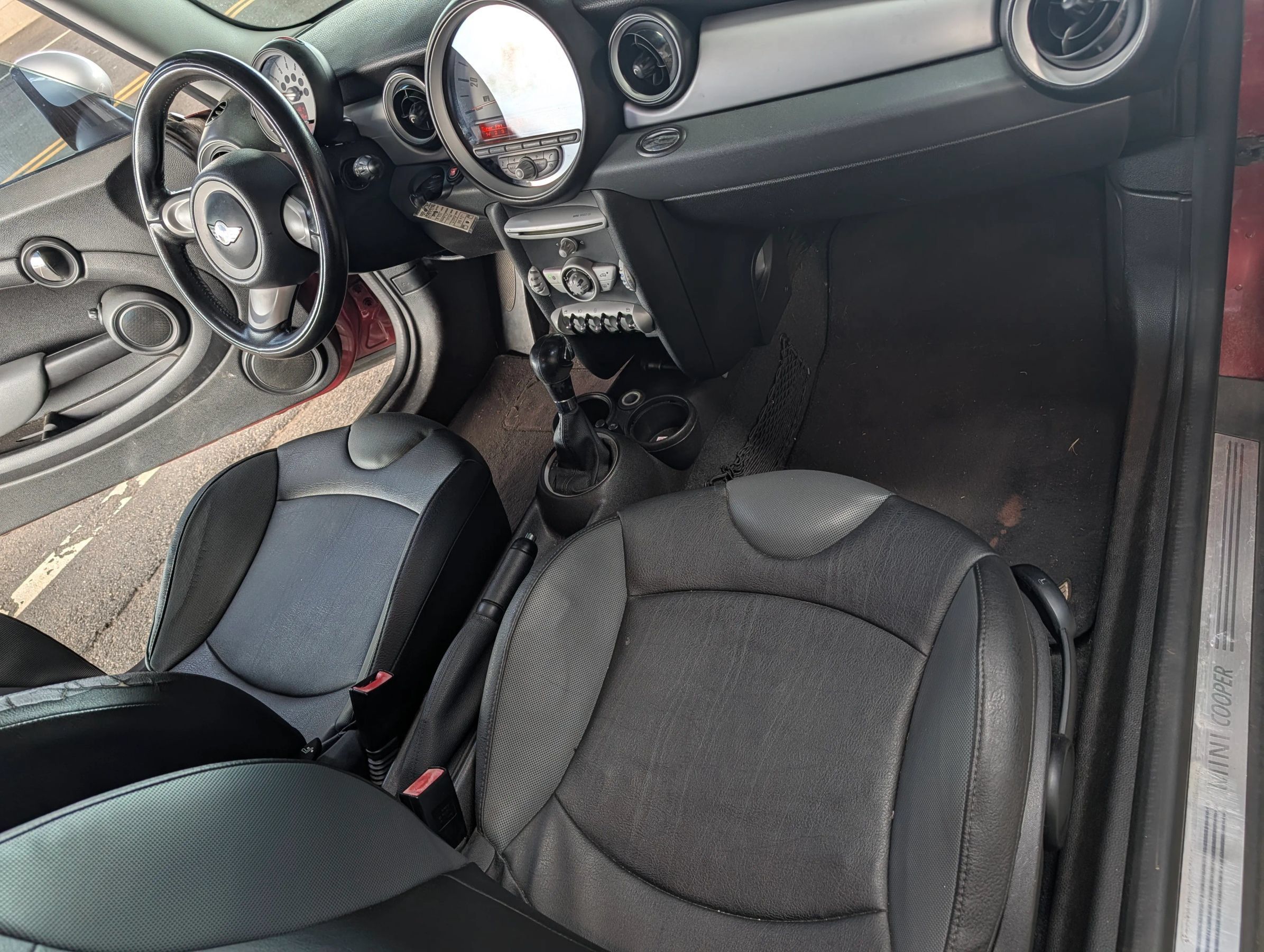 Used 2009 MINI Cooper Clubman Hardtop FWD image 10
