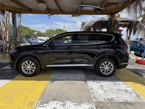 Used 2020 Hyundai Santa Fe SEL FWD image 9