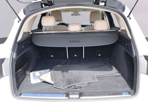 Used 2019 Mercedes-Benz GLC 300 4MATIC image 15
