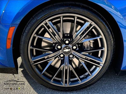 Used 2018 Chevrolet Camaro ZL1 image 9