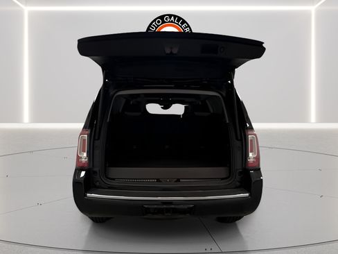 Used 2020 GMC Yukon Denali AWD/4WD image 9