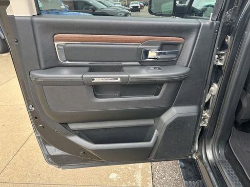 Used 2017 RAM 1500 Laramie w/ Convenience Group AWD/4WD image 23