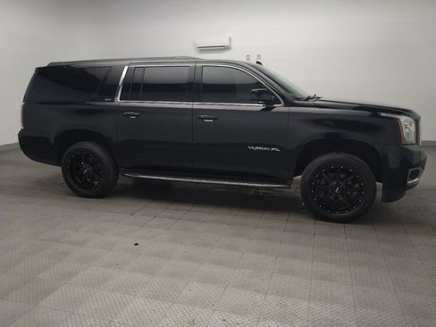 Used 2019 GMC Yukon XL SLT AWD/4WD image 11