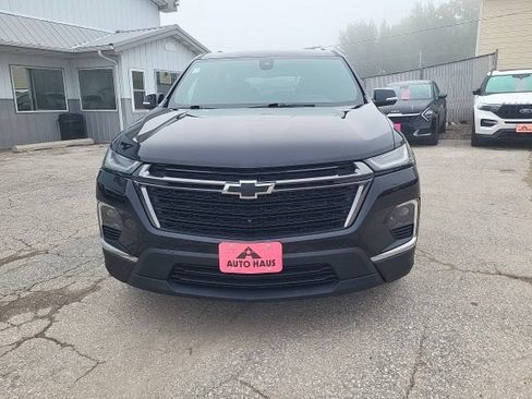 Used 2023 Chevrolet Traverse LT w/ Rear Camera Mirror Package AWD/4WD image 26