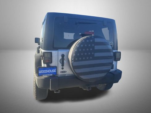 Used 2012 Jeep Wrangler Unlimited Sport image 3