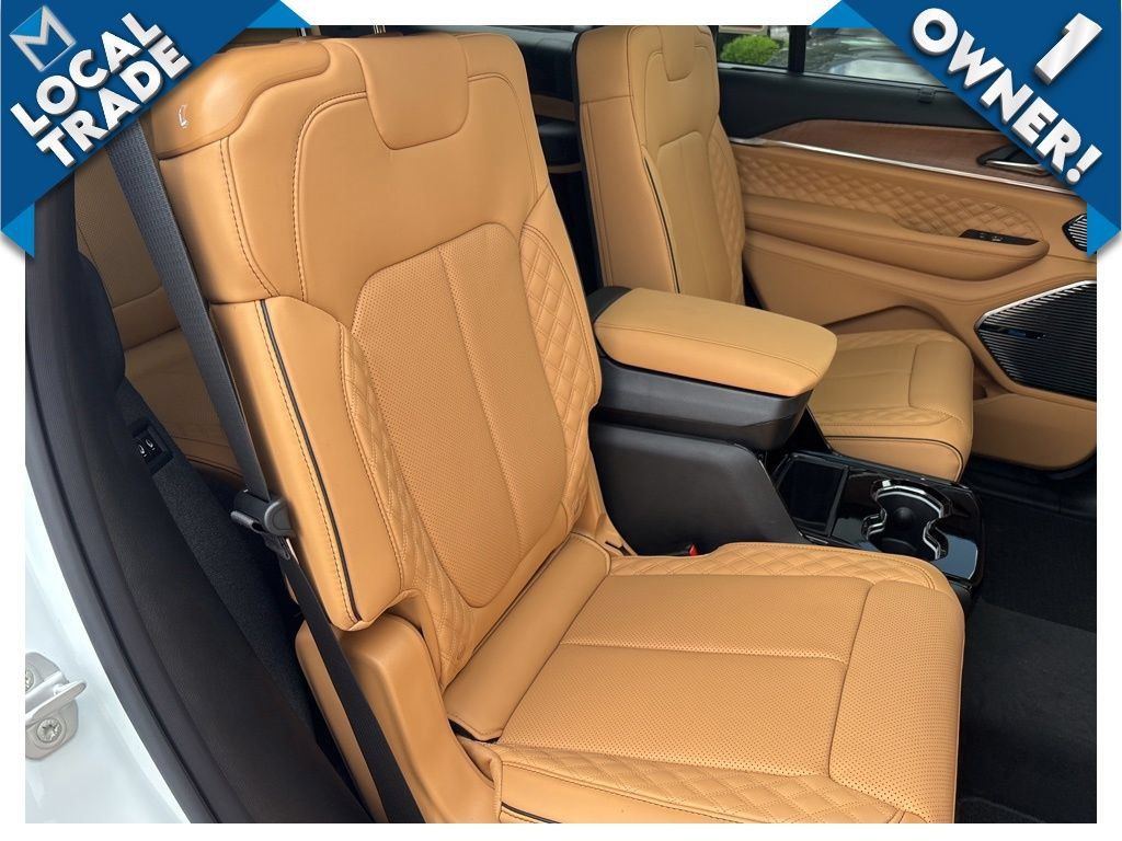 Used 2026 Jeep Grand Cherokee L Summit w/ Advanced Protech Group IV AWD/4WD image 48