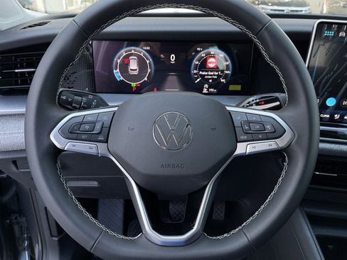 New 2025 Volkswagen Tiguan S image 15