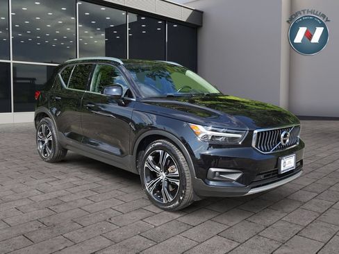 Used 2021 Volvo XC40 T5 Inscription w/ Climate Package AWD/4WD image 7