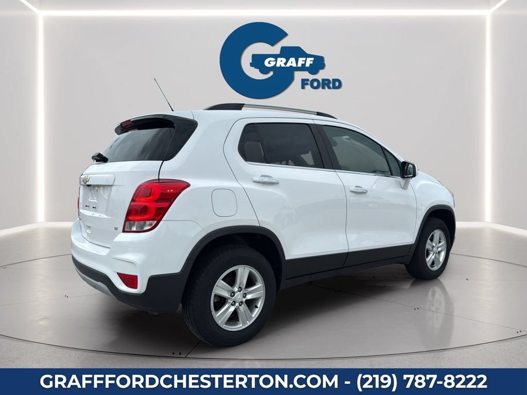 Used 2018 Chevrolet Trax LT w/ LT Convenience Package AWD/4WD image 6