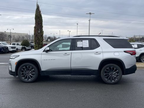 Used 2022 Chevrolet Traverse RS w/ LPO, Roadside Safety Package image 4