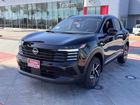 New 2026 Nissan Kicks SV FWD image 4