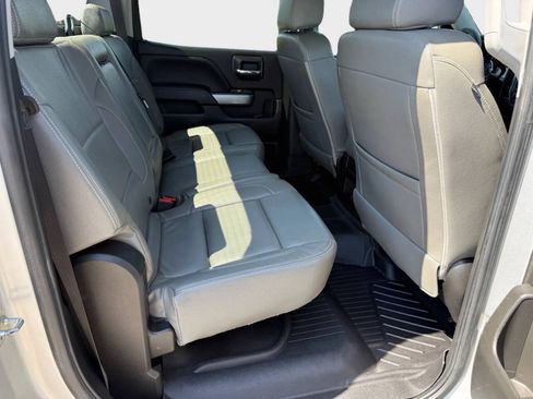 Used 2018 Chevrolet Silverado 1500 LT w/ All Star Edition AWD/4WD image 9