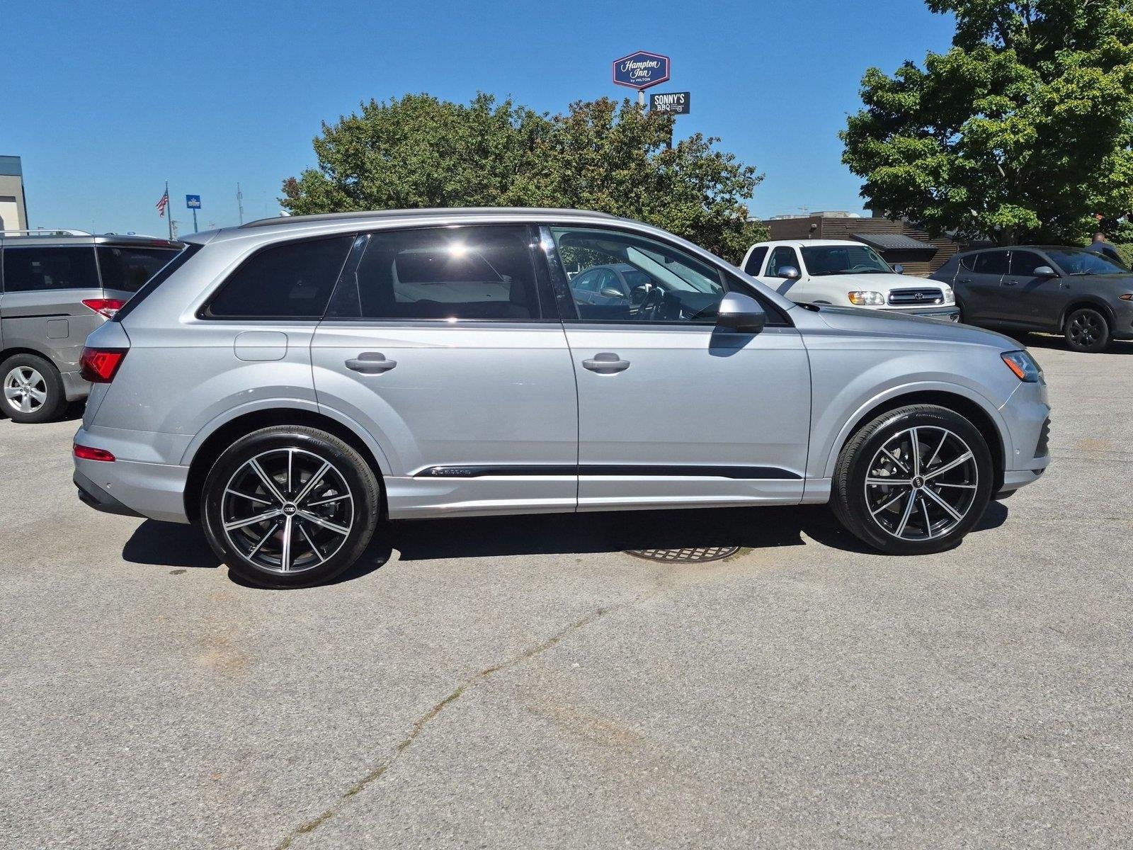 Used 2022 Audi Q7 3.0T Premium Plus AWD/4WD image 6