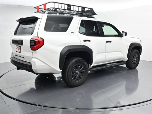 Used 2025 Toyota 4Runner SR5 AWD/4WD image 8