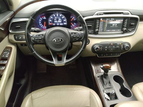 Used 2016 Kia Sorento EX w/ EX Touring Package image 22