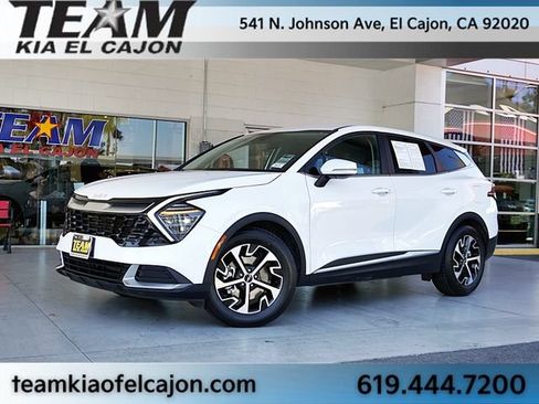 Certified 2024 Kia Sportage EX FWD image 2