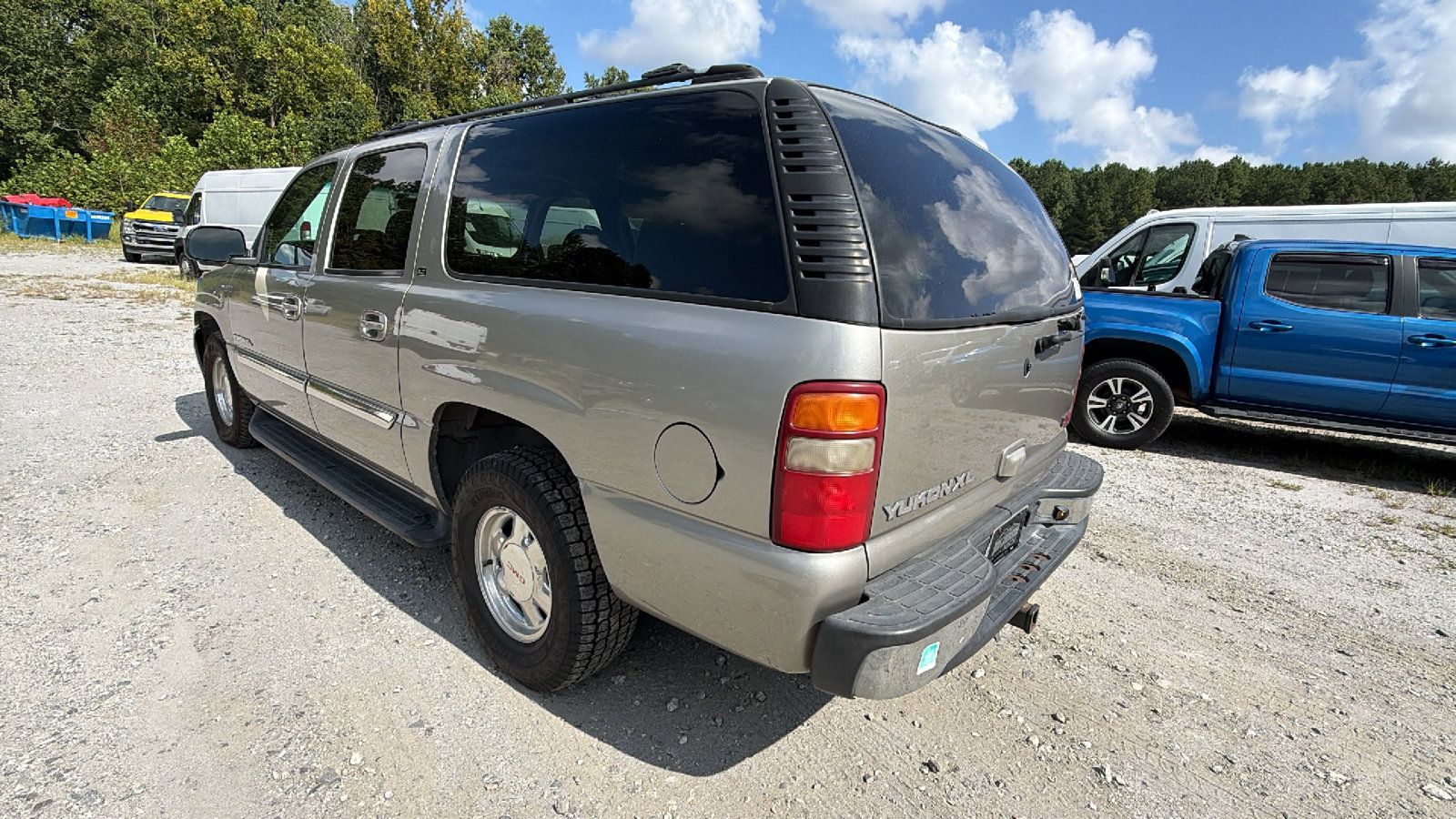 Used 2002 GMC Yukon XL SLT RWD image 10