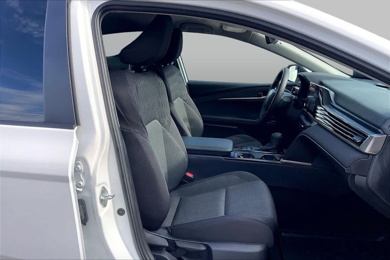Used 2026 Toyota Camry LE w/ Convenience Package FWD image 9