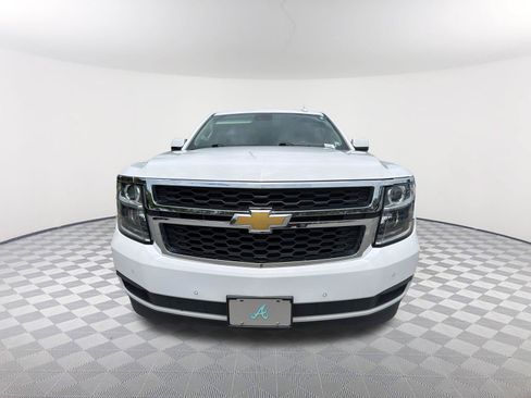 Used 2020 Chevrolet Suburban LT RWD image 2