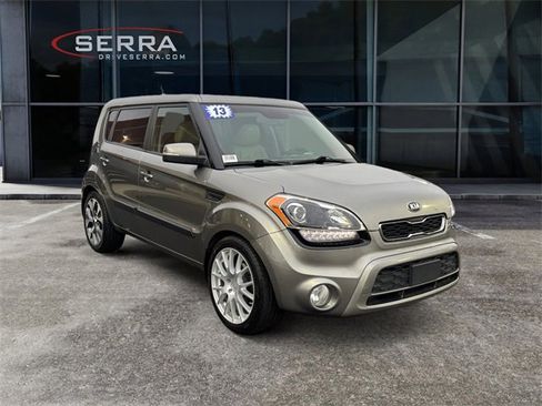 Used 2013 Kia Soul ! w/ Premium Pkg image 7