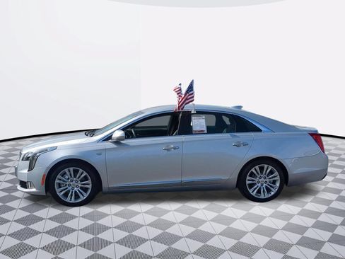 Certified 2018 Cadillac XTS Luxury FWD image 4