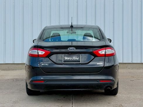 Used 2015 Ford Fusion SE FWD image 5