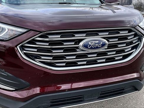 Used 2019 Ford Edge Titanium image 39