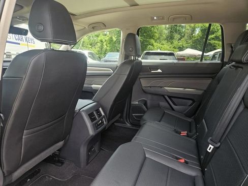 Used 2023 Volkswagen Atlas SEL AWD/4WD image 39