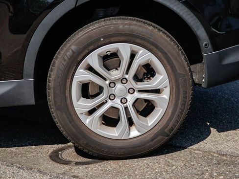 Certified 2021 Land Rover Discovery Sport S image 8