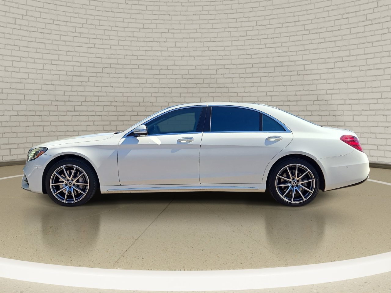 Used 2019 Mercedes-Benz S 450 Sedan image 9