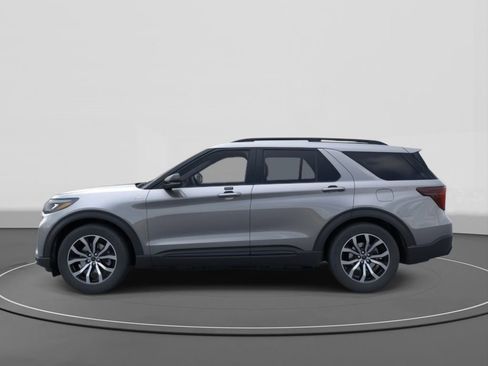 New 2026 Ford Explorer ST-Line w/ Premium Package image 3