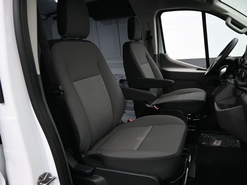 New 2025 Ford Transit 250 Low Roof image 23