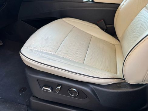 Used 2021 Cadillac Escalade ESV Sport image 14