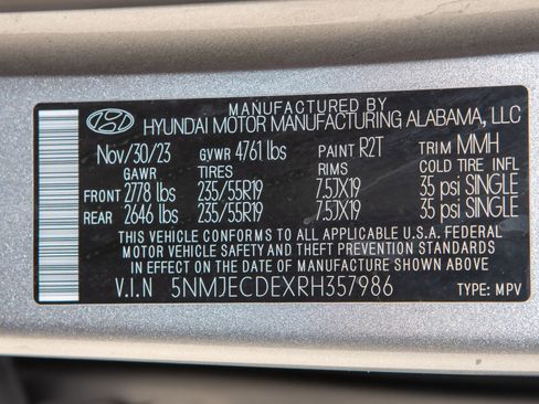 Used 2024 Hyundai Tucson Limited image 37