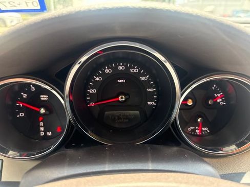 Used 2011 Cadillac CTS Luxury RWD image 11