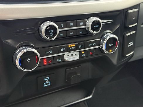 Certified 2022 Ford F150 XLT w/ Equipment Group 302A High image 20