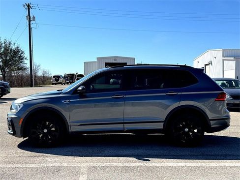 Certified 2020 Volkswagen Tiguan SE image 5