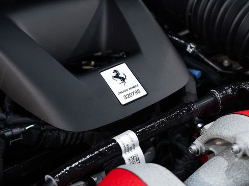 Certified 2025 Ferrari Purosangue AWD/4WD image 19