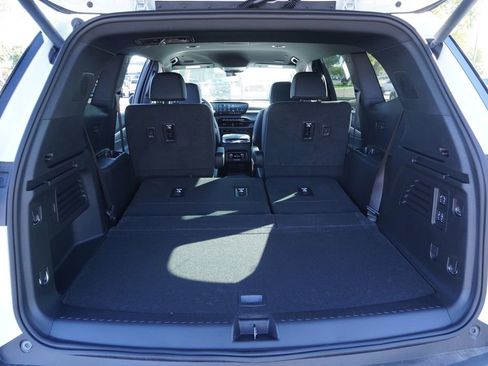 New 2026 Buick Enclave Preferred w/ Power Package image 8