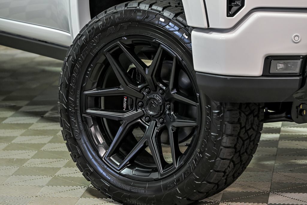 New 2026 GMC Sierra 1500 AT4 w/ Technology Package AWD/4WD image 3