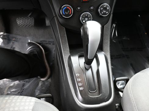 Used 2017 Chevrolet Sonic LT FWD image 14