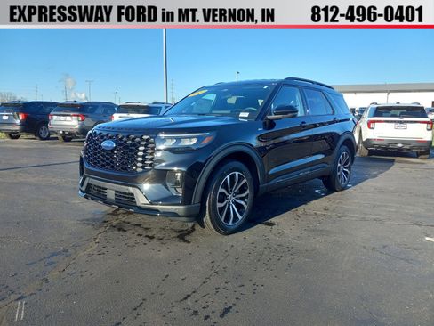 Used 2025 Ford Explorer ST-Line image 1