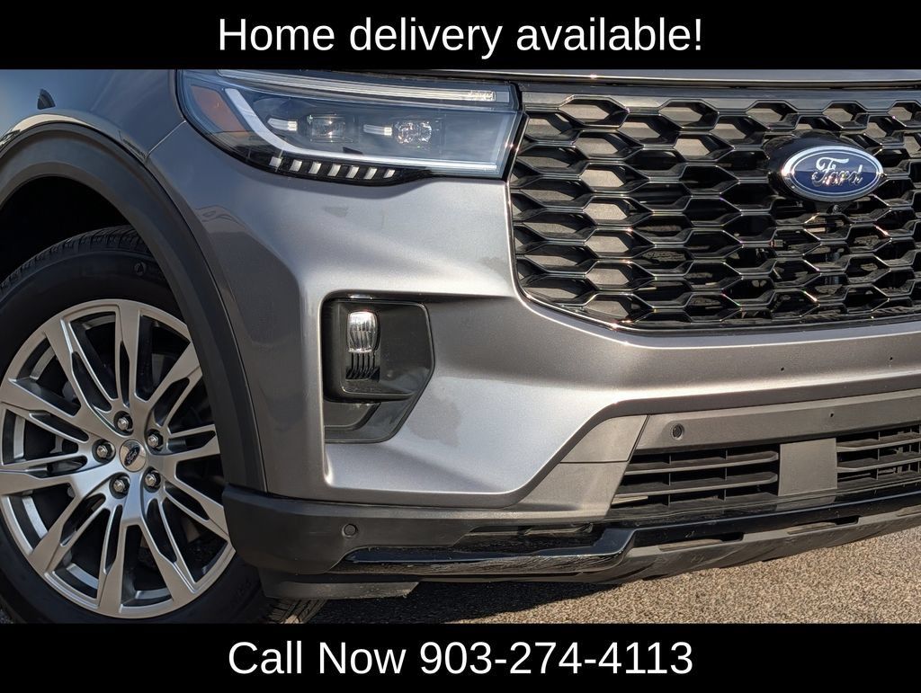 Used 2026 Ford Explorer Platinum RWD image 9