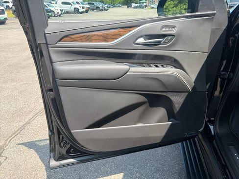 Certified 2023 Cadillac Escalade Sport Platinum w/ LPO, ONYX Package AWD/4WD image 12