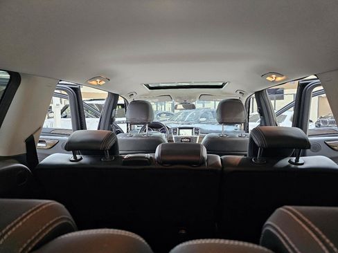 Used 2015 Mercedes-Benz GL 450 4MATIC image 14
