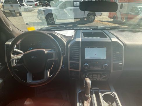 Used 2018 Ford F150 King Ranch w/ Equipment Group 601A Luxury AWD/4WD image 20