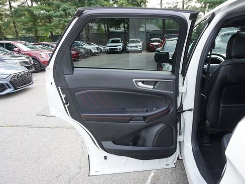 Used 2022 Ford Edge ST-Line image 27