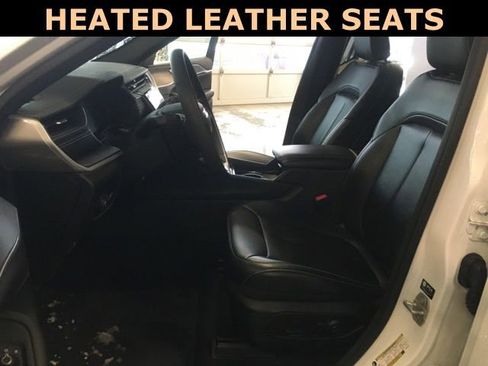 Used 2024 Jeep Grand Cherokee Limited w/ Trailer Tow Package image 14