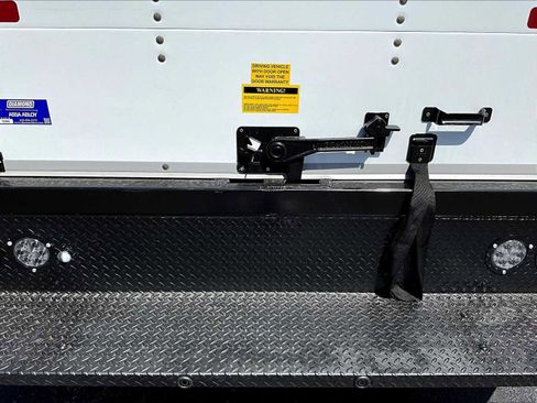 New 2025 Chevrolet Express 3500 w/ Power Convenience Package image 17