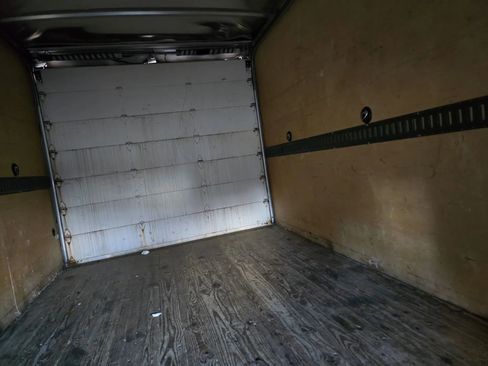 Used 2017 GMC Savana 3500 image 17